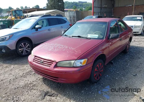 1998 Toyota Camry Ce from USA, damaged, VIN 4T1BG22K5WU269610